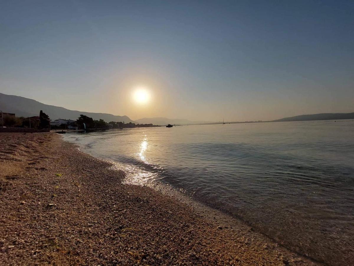 Ferienhaus Maestral - Kastel Kambelovac Kaštela المظهر الخارجي الصورة