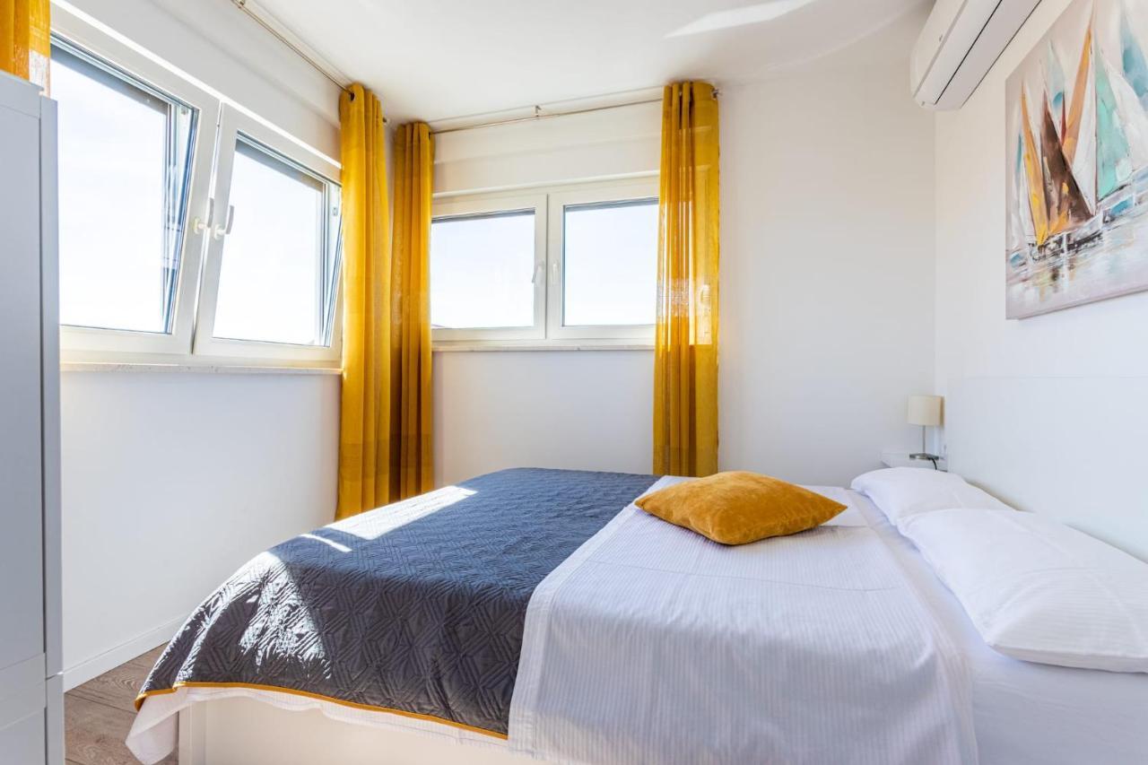Ferienhaus Maestral - Kastel Kambelovac Kaštela المظهر الخارجي الصورة