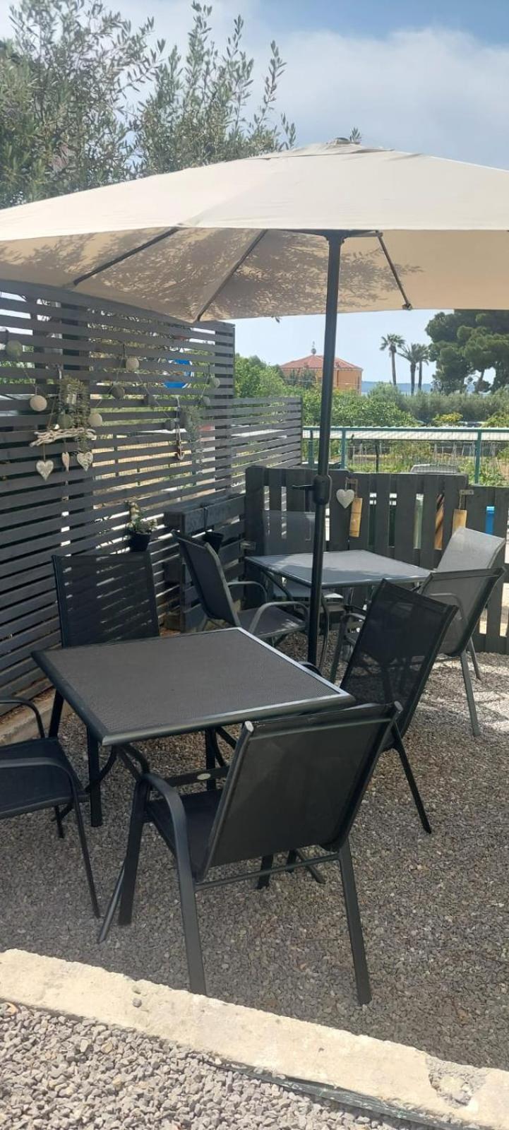 Ferienhaus Maestral - Kastel Kambelovac Kaštela المظهر الخارجي الصورة